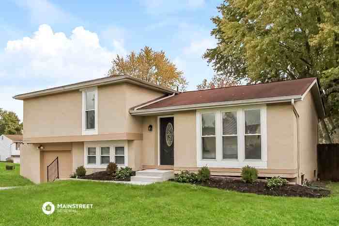 2116 Keller Pl E - Photo 2 of 20