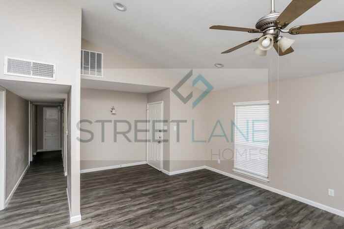 1506 Carlsbad Dr - Photo 3 of 15