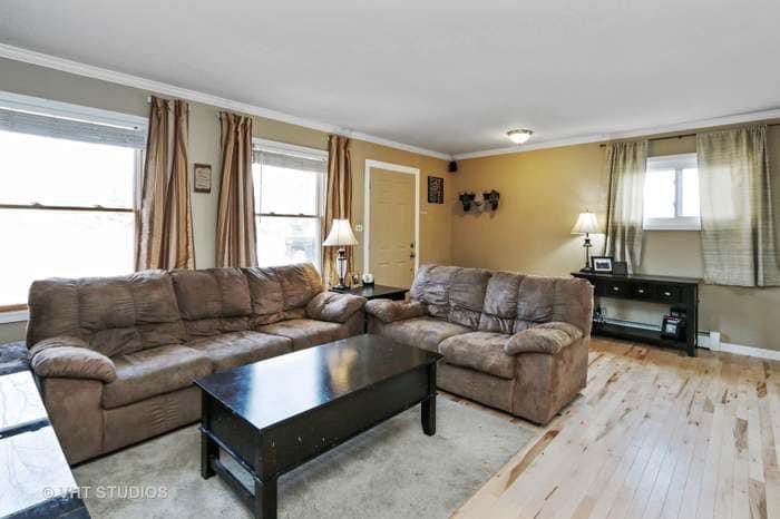 25963 W Graham Ct - Photo 2 of 8