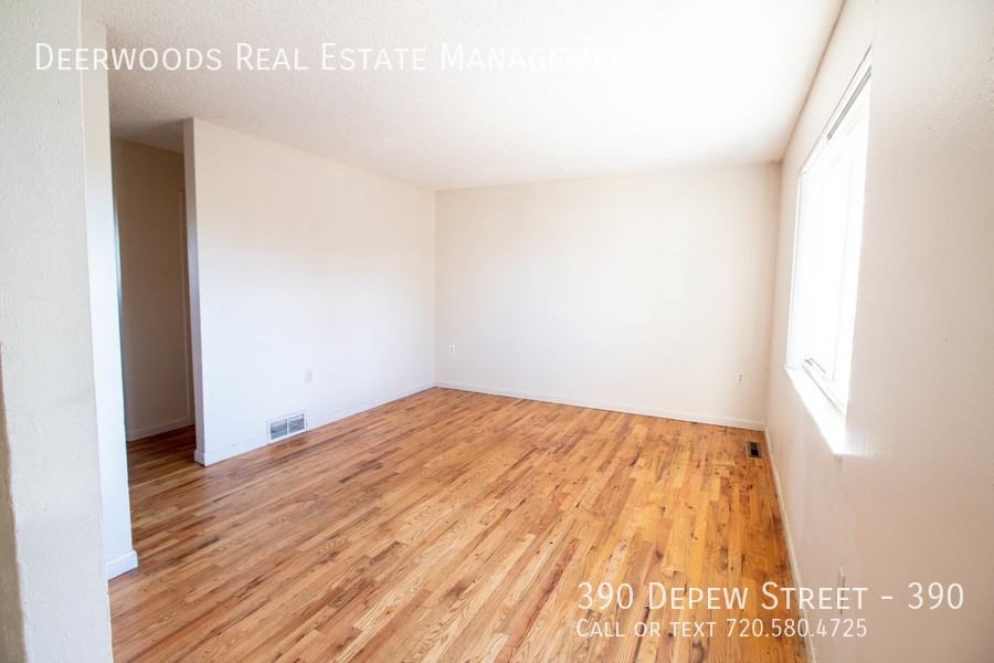 390 Depew St #390 - Photo 3 of 23