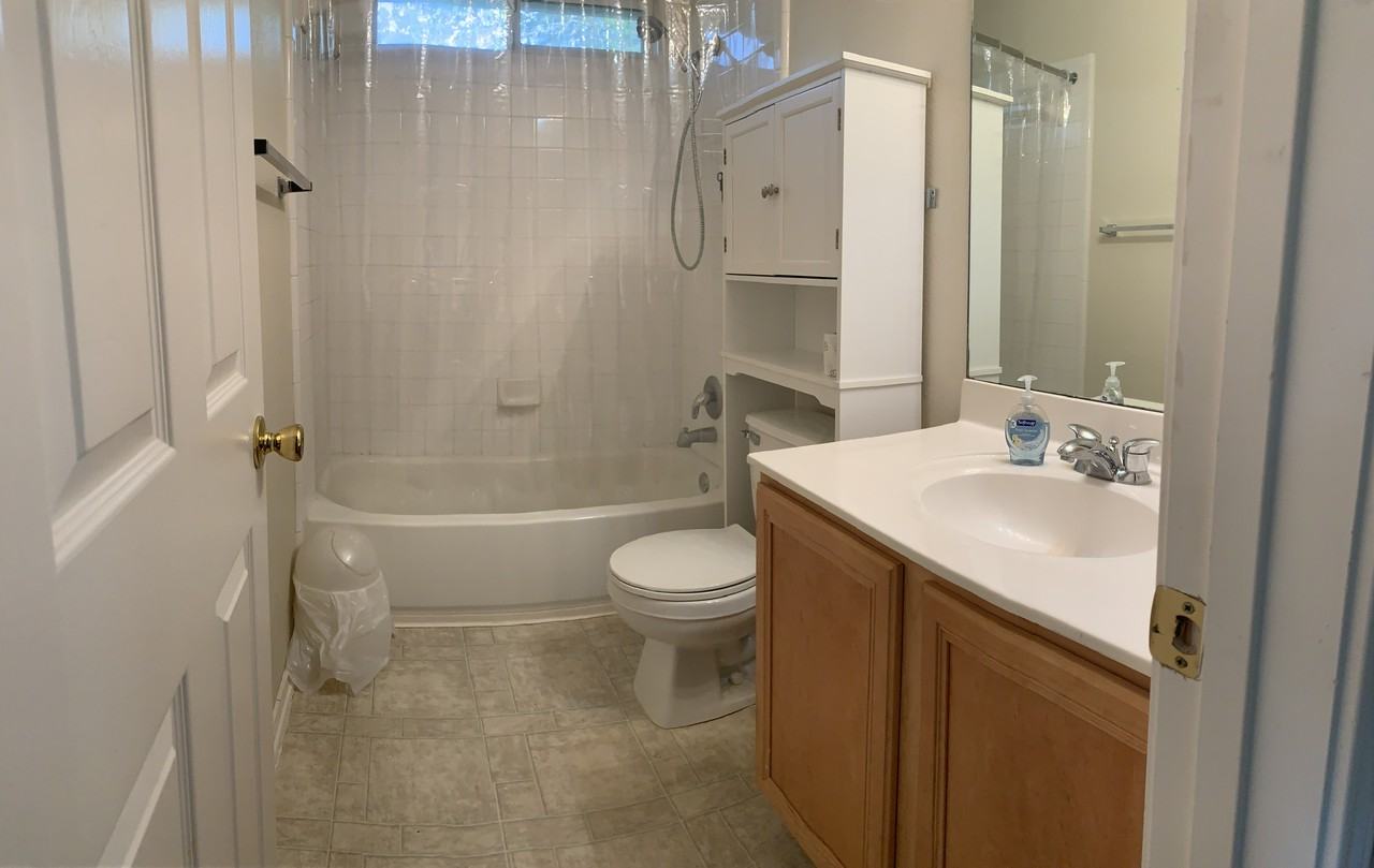 15703 Manes Grv - Photo 2 of 7