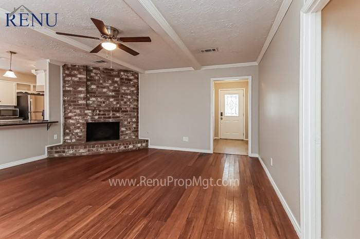 12219 Meadowhollow Dr - Photo 3 of 16