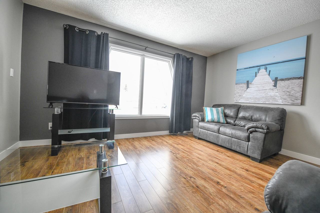 9805 92a St #9805-92AST - Photo 6 of 18