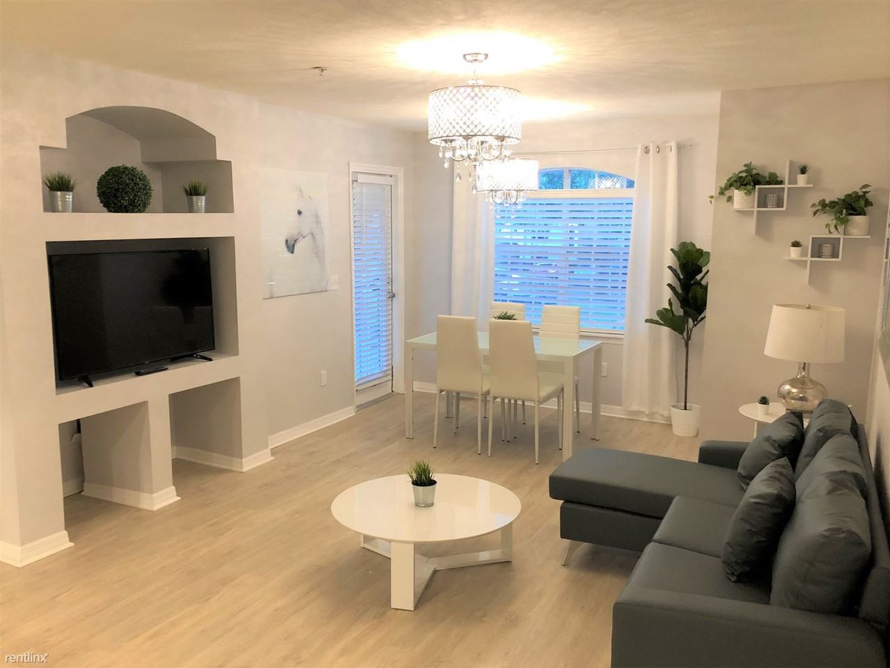 7220 Westpointe Blvd - Photo 2 of 24