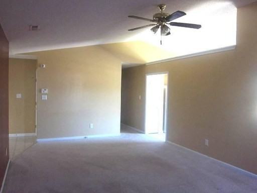 216 Snowden Ct - Photo 3 of 11