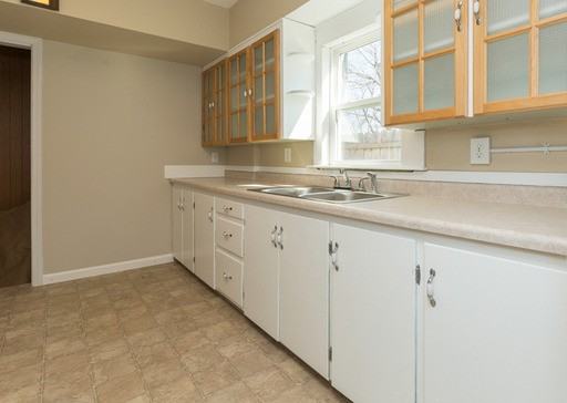 2615 Adams Ave - Photo 3 of 26