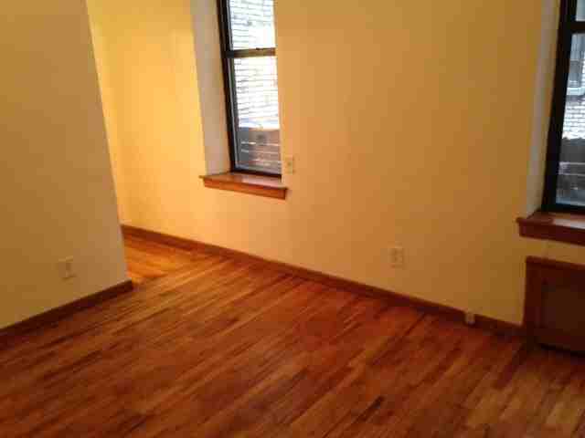 Amsterdam Ave & West 85th St ##2