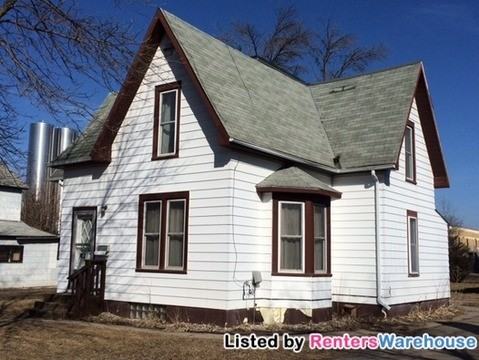 209 S Swift Ave - Photo 2 of 15