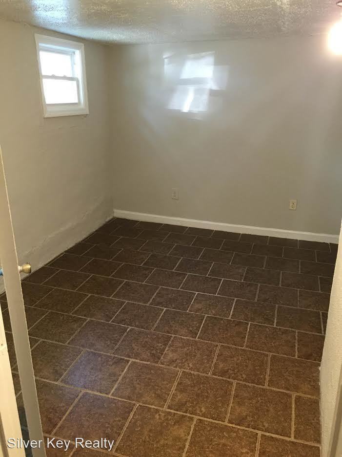 107 Forrest Avenue - Photo 3 of 9