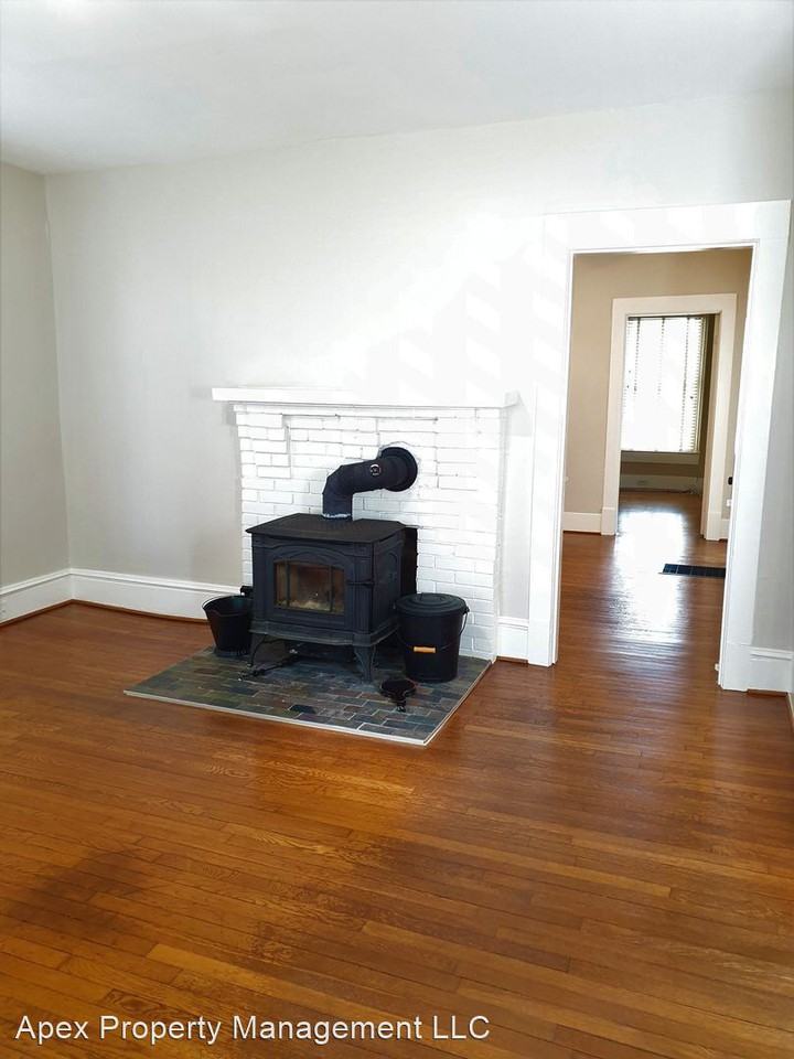 914 Gratz St - Photo 3 of 14