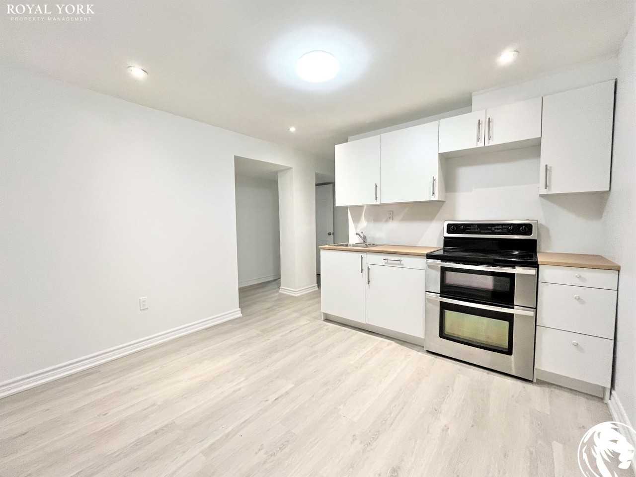 402 Brimorton Dr - Photo 3 of 14