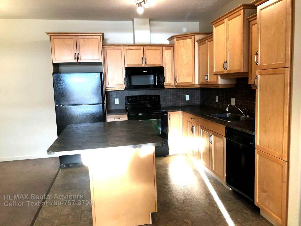 2503 Hanna Cres Nw - Photo 3 of 16