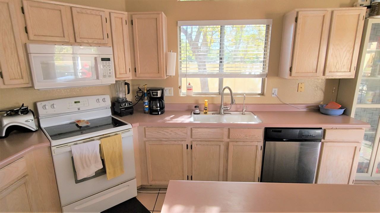 1777 E Sheffield Ave - Photo 3 of 9