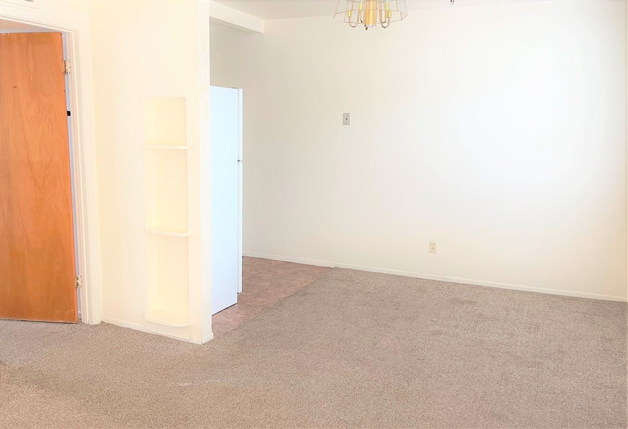 1211 W Apache Trail - Photo 3 of 7