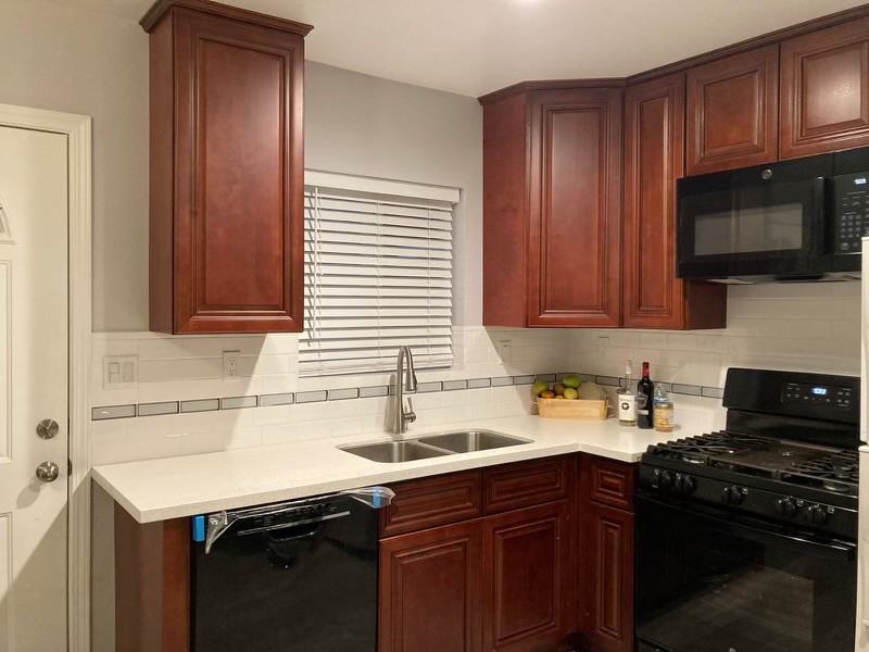 1704 S Campus Ave - Photo 2 of 13