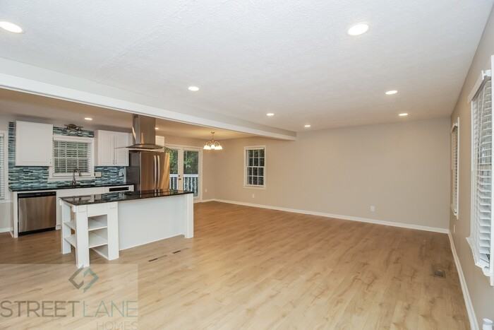 2476 Red Barn Rd Sw - Photo 3 of 15