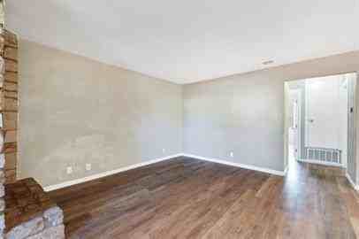 2301 Rachael Court - Unit B - Photo 2 of 9