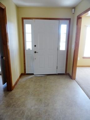 103 Appleton Ln - Photo 2 of 39