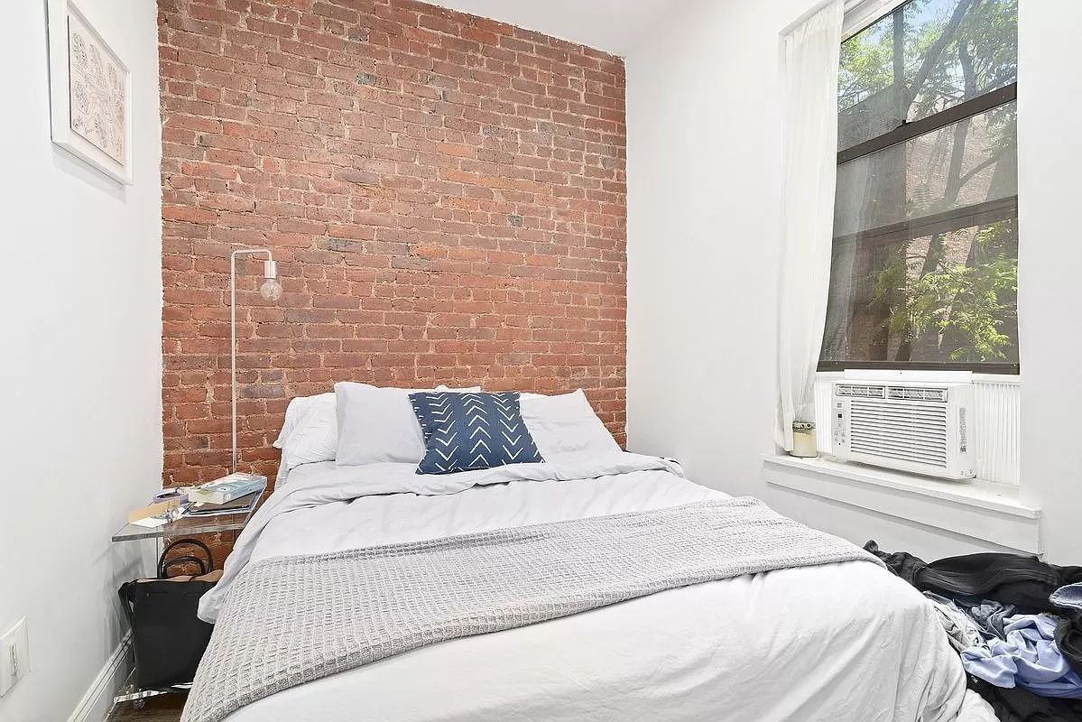 24 Saint Marks Pl #10