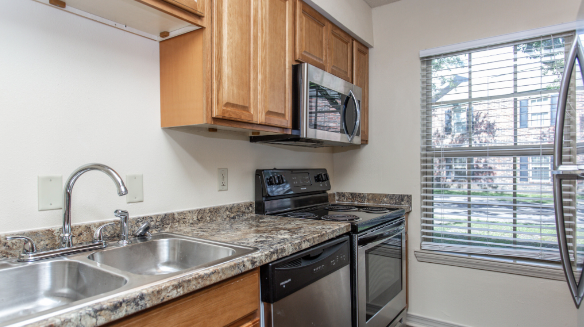 Ardendale Oaks Apartments 2136 Lobdell Blvd, Baton Rouge, LA 70806