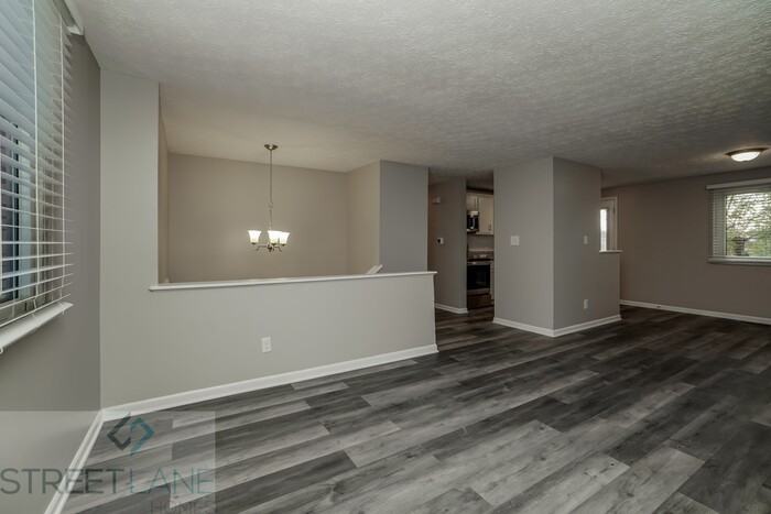 3249 Colony Vista Ln - Photo 3 of 15