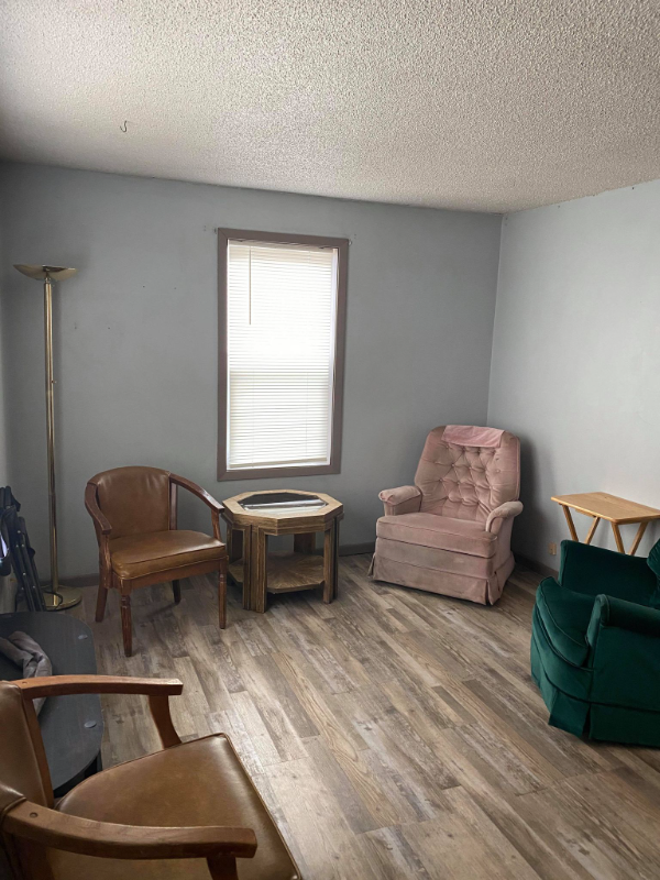 519 Dewey Ave N #NA - Photo 3 of 10