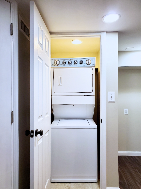 1484 Michigan Ave #D - Photo 7 of 11