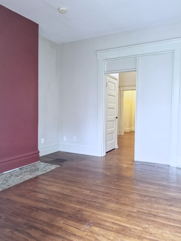 1494 Michigan Ave - Photo 4 of 14