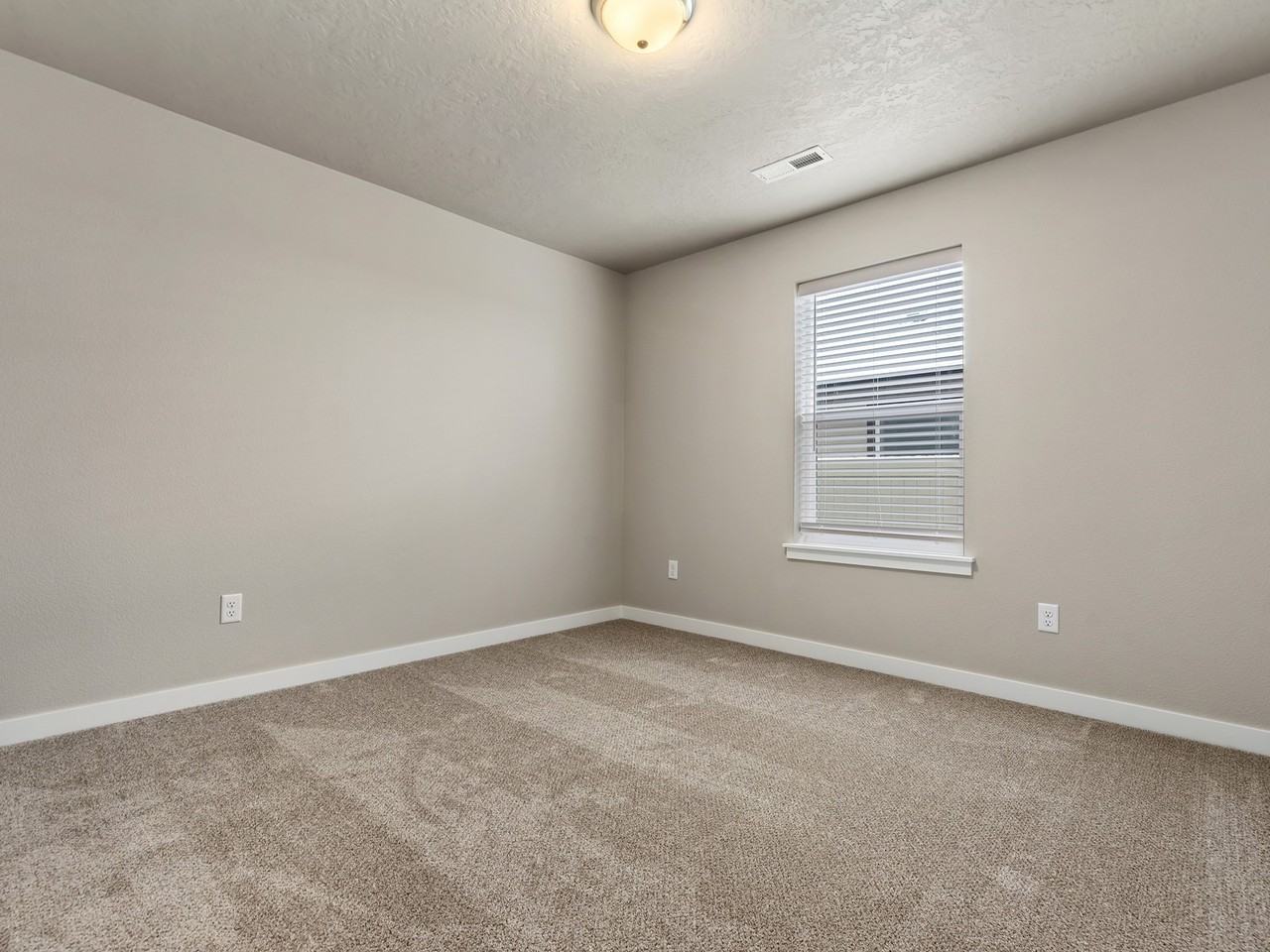 7807 S Dewberry Ave #1 - Photo 6 of 28
