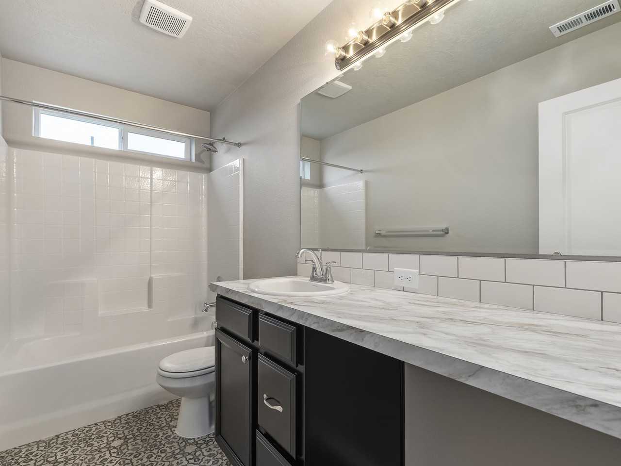 7807 S Dewberry Ave #1 - Photo 7 of 28