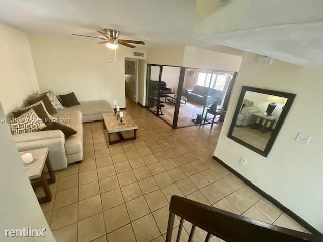 555 Nw 99th Pl #555 - Photo 2 of 10