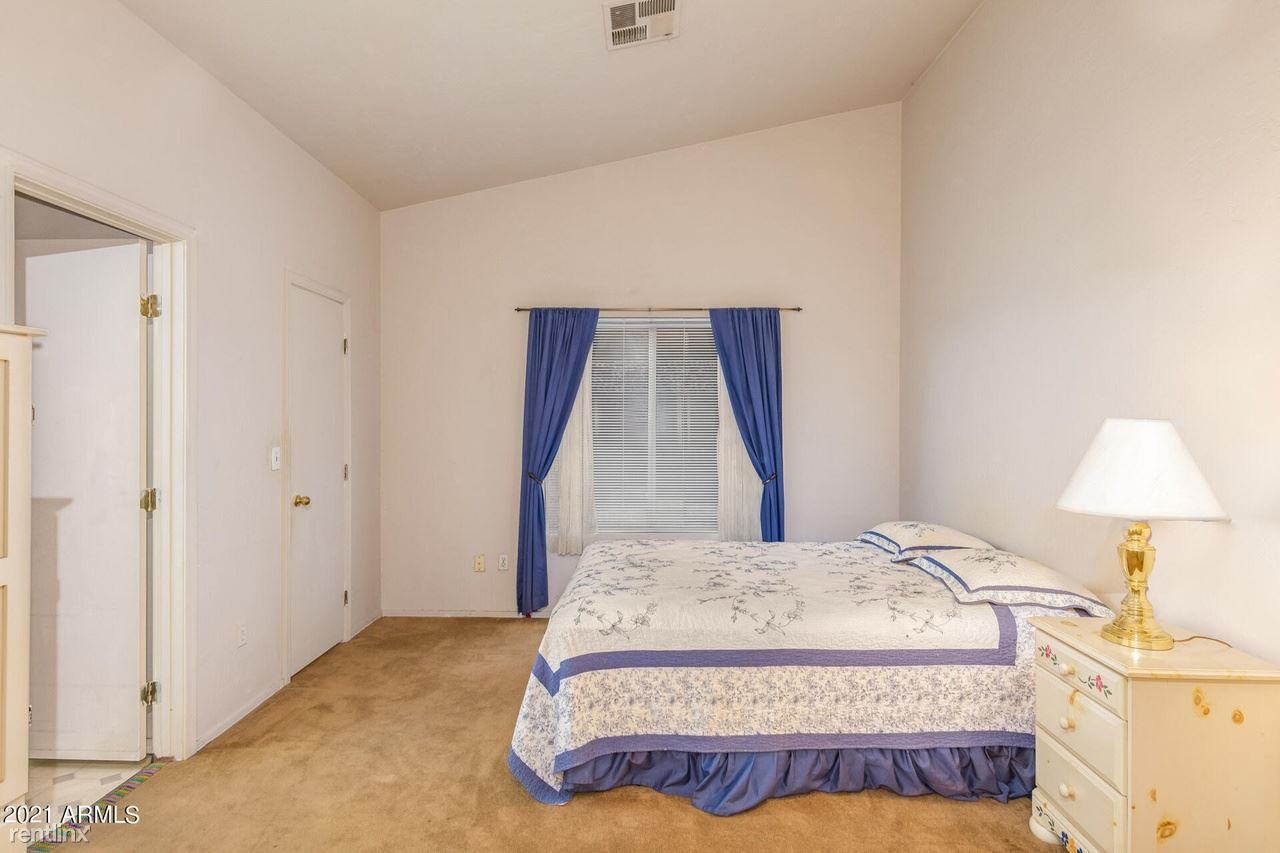 929 E Saragosa St - Photo 3 of 8