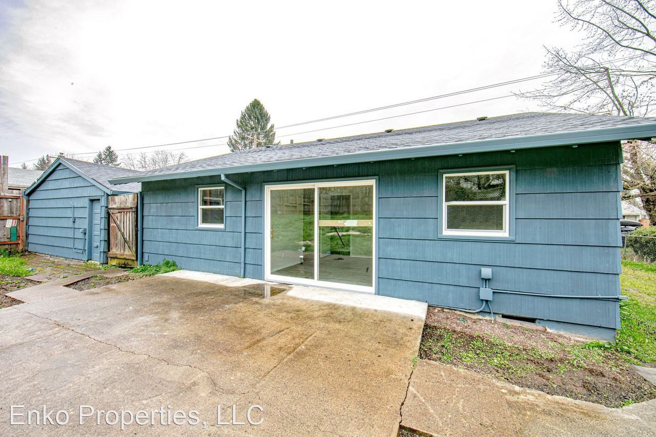 10027 Se Harold St - Photo 3 of 8