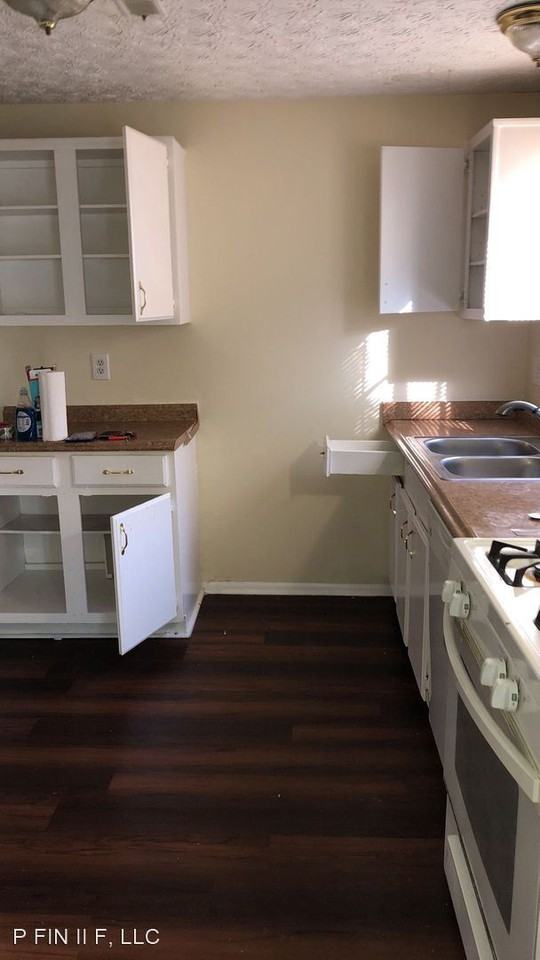 5266 Long Green Ln - Photo 2 of 5
