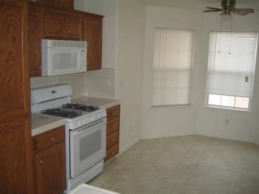 6275 W San Carlos Ave - Photo 2 of 13