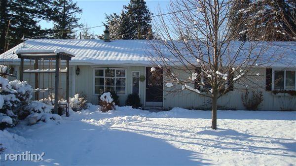 32385 8th Ave - Photo 2 of 8