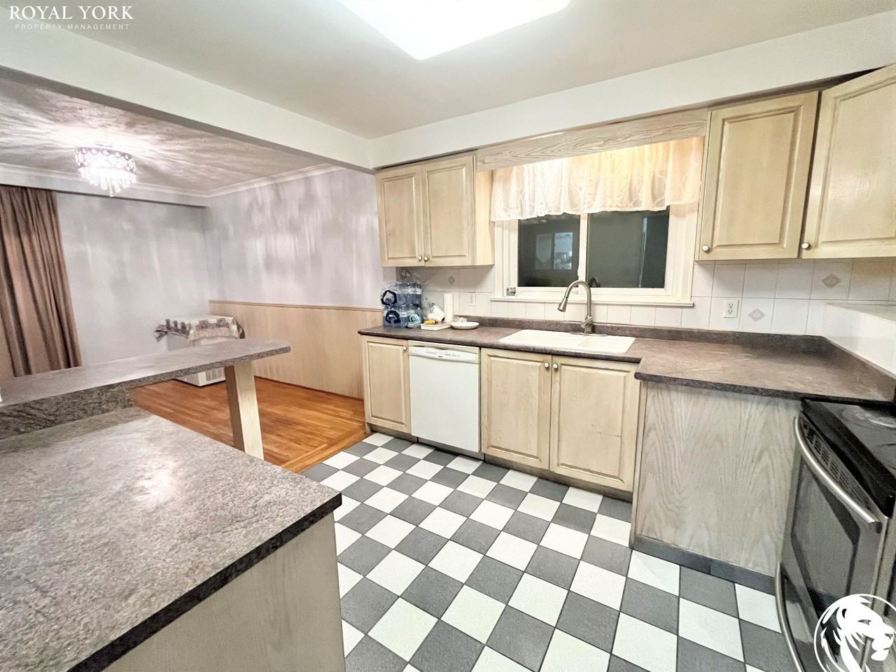 26 Milford Haven Dr #1 - Photo 2 of 16