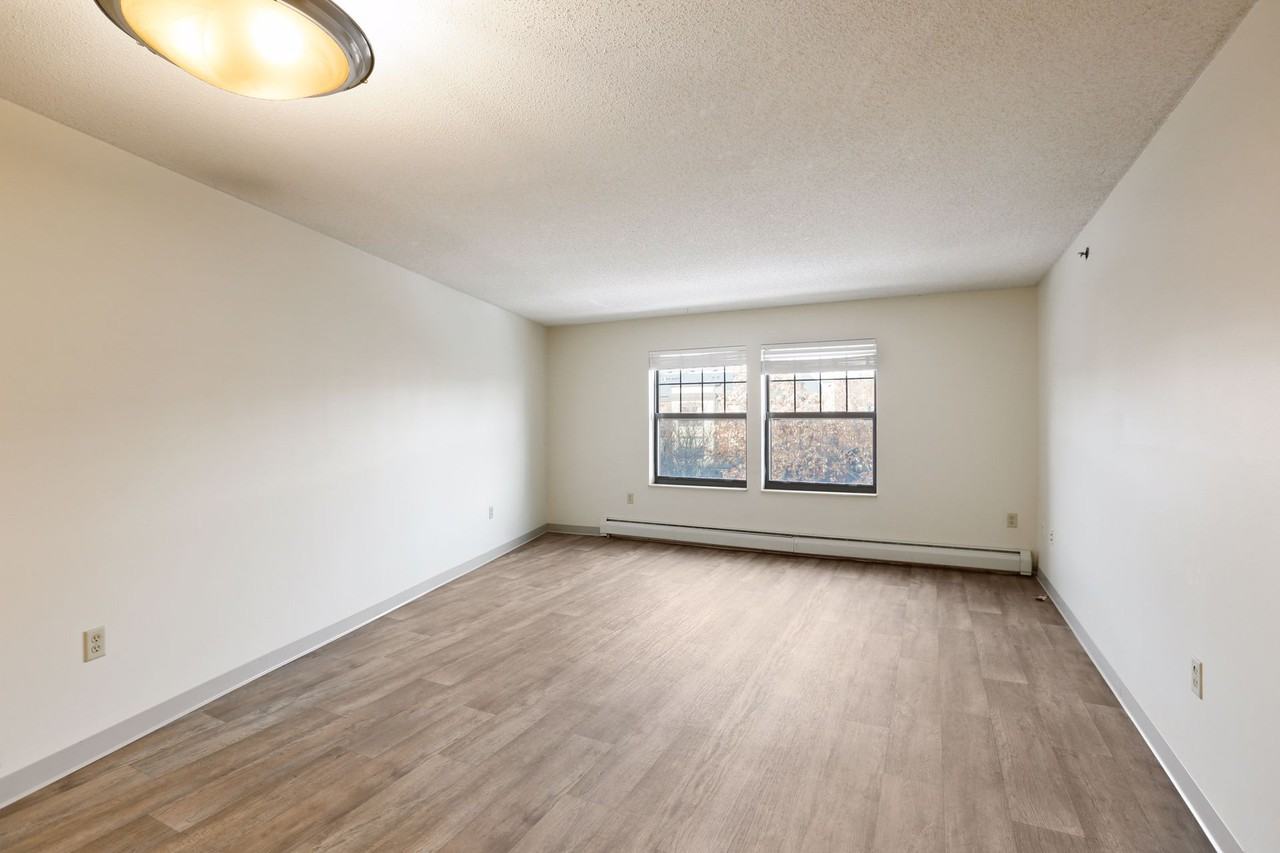 East Village - Photo 5 of 32