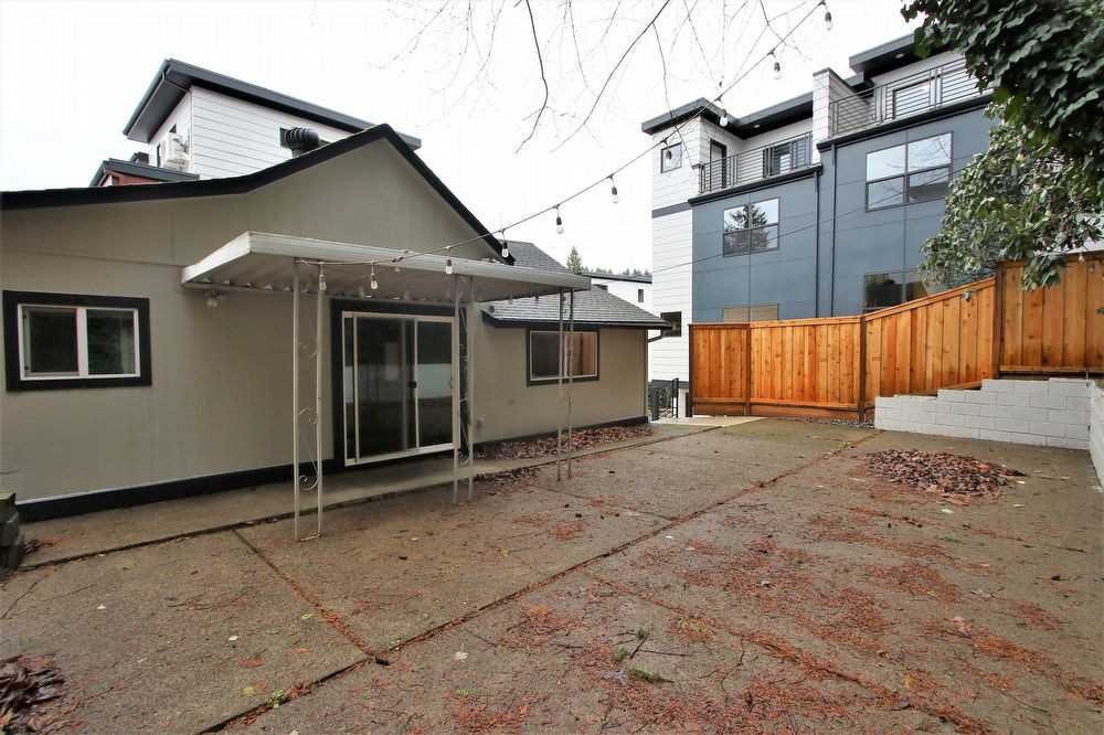 3024 Sw Beaverton Hillsdale Hwy - Photo 3 of 12