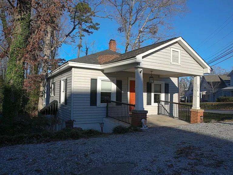 108 Clemson St - Photo 3 of 18