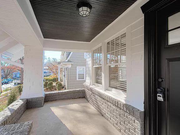 5122 Walnut St - Photo 3 of 25