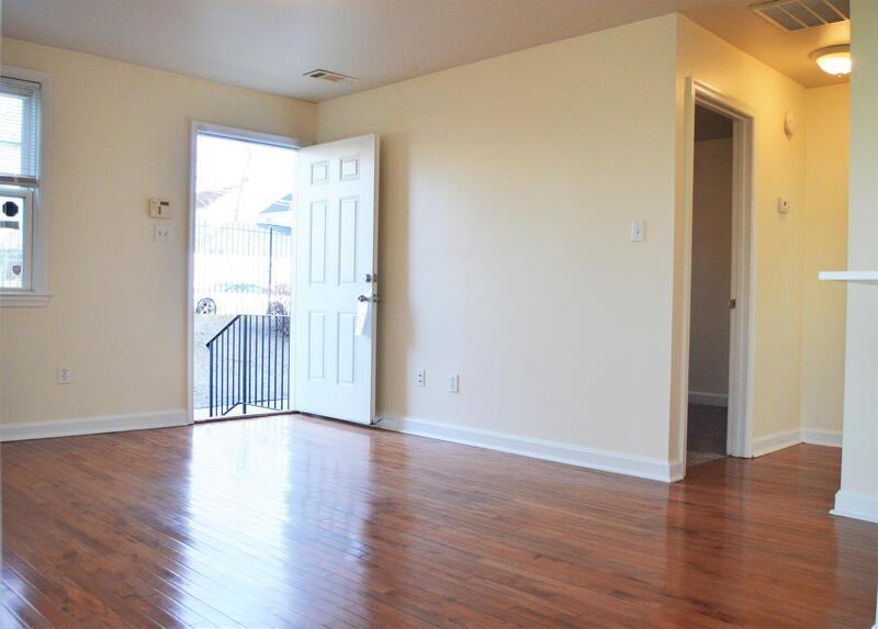 2518 Kent Village Dr - Photo 4 of 21