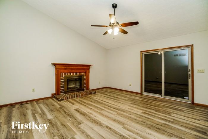 8092 Winter Hill Ct - Photo 2 of 15