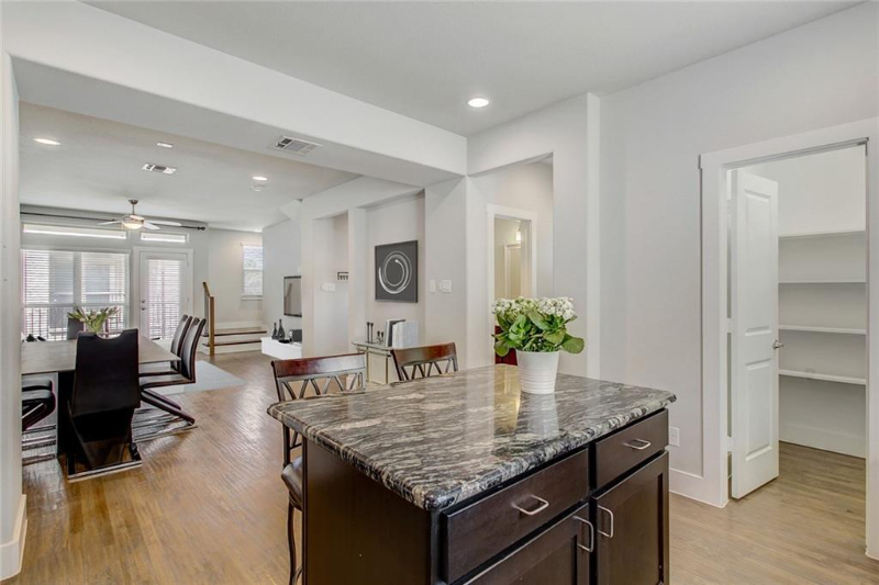 1310 Rancho Mirage Dr - Photo 4 of 37