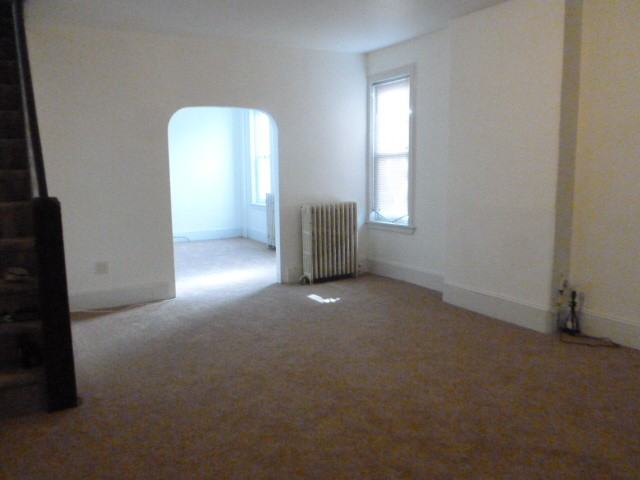 216 Main St - Photo 3 of 23