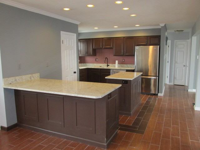 1116 Basswood Ln - Photo 2 of 18