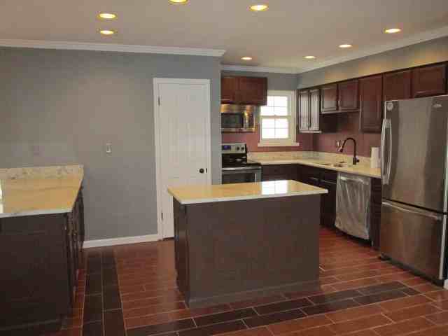 1116 Basswood Ln - Photo 3 of 18