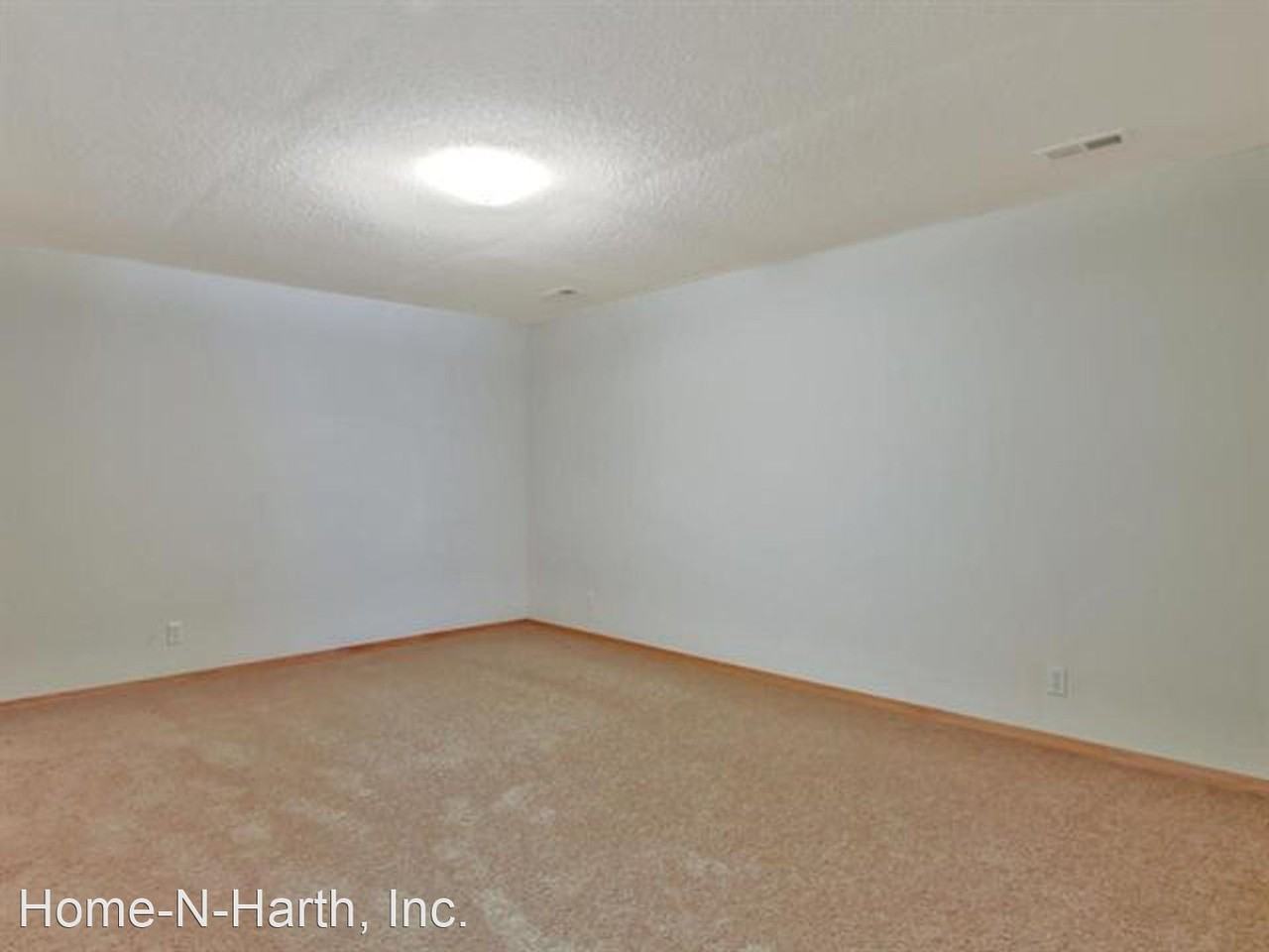 920 Cedar Point Cir - Photo 2 of 28