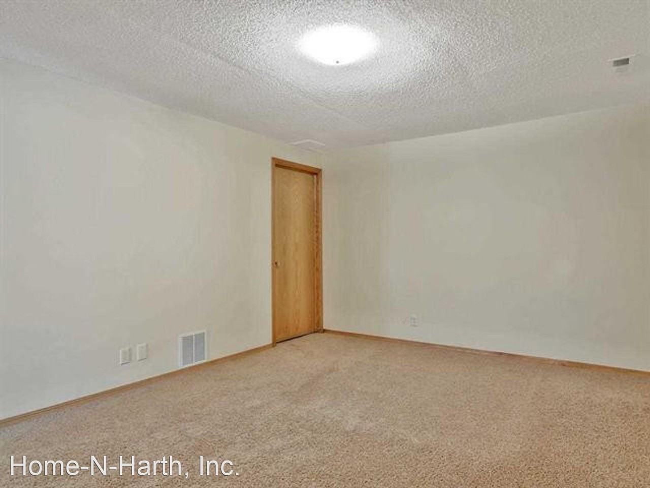 920 Cedar Point Cir - Photo 3 of 28