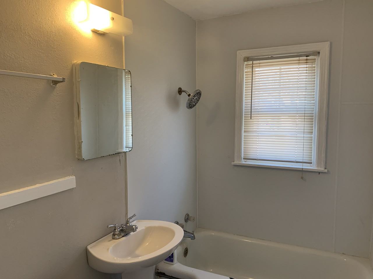 1512 S Pattie St - Photo 3 of 6